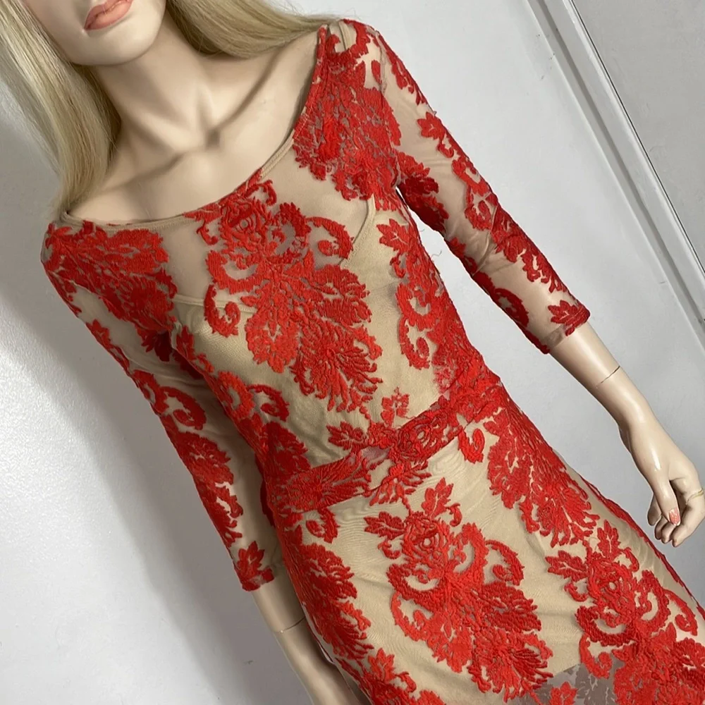 FOR LOVE & LEMONS DRESS - Picture 4 of 8